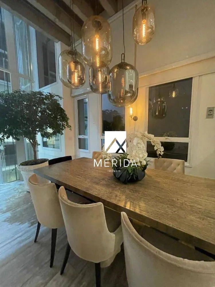 Cobertura, 3 quartos, 220 m² - Foto 4