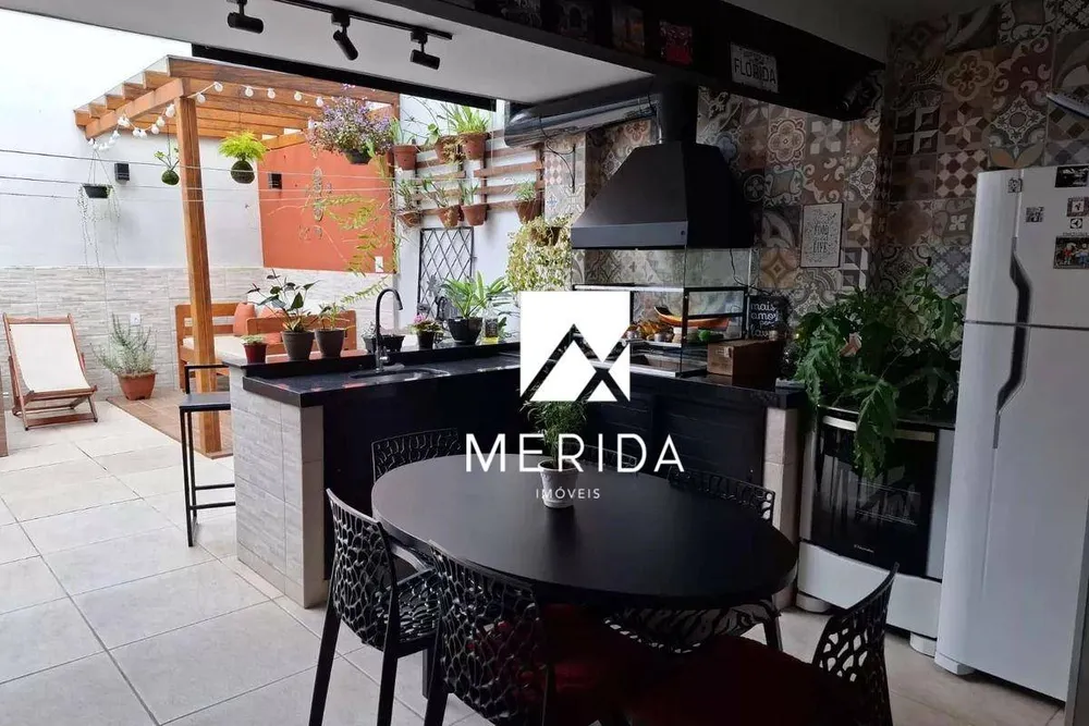 Sobrado, 3 quartos, 200 m² - Foto 1