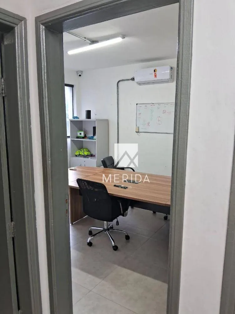 Depósito-Galpão, 1700 m² - Foto 1