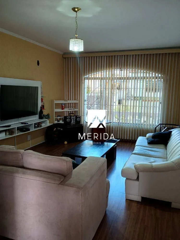 Sobrado, 3 quartos, 308 m² - Foto 1
