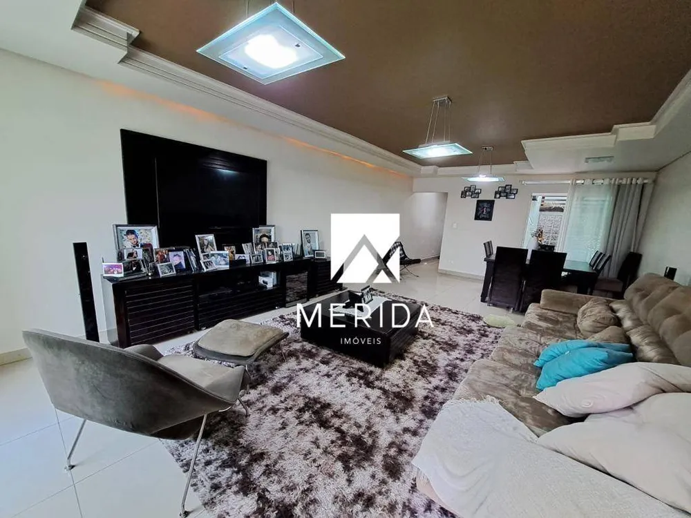Sobrado, 4 quartos, 320 m² - Foto 1