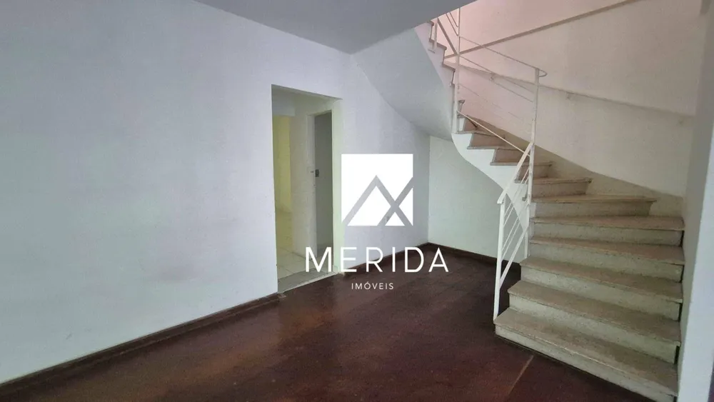 Sobrado, 4 quartos, 240 m² - Foto 1