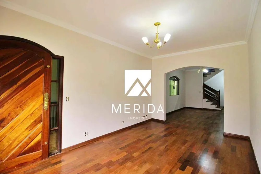 Sobrado, 3 quartos, 207 m² - Foto 1