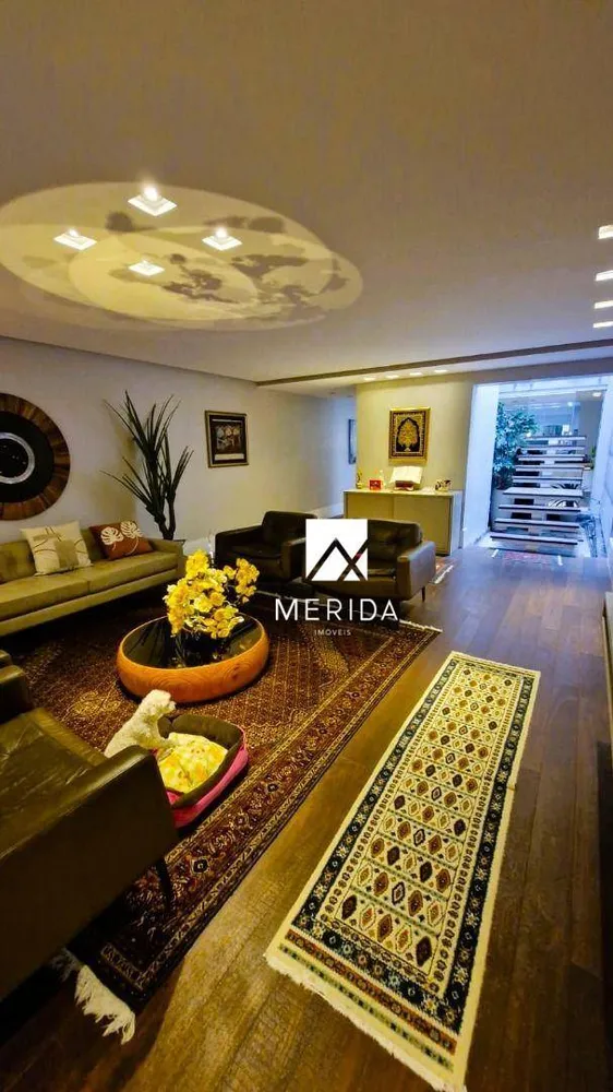 Sobrado, 3 quartos, 258 m² - Foto 2