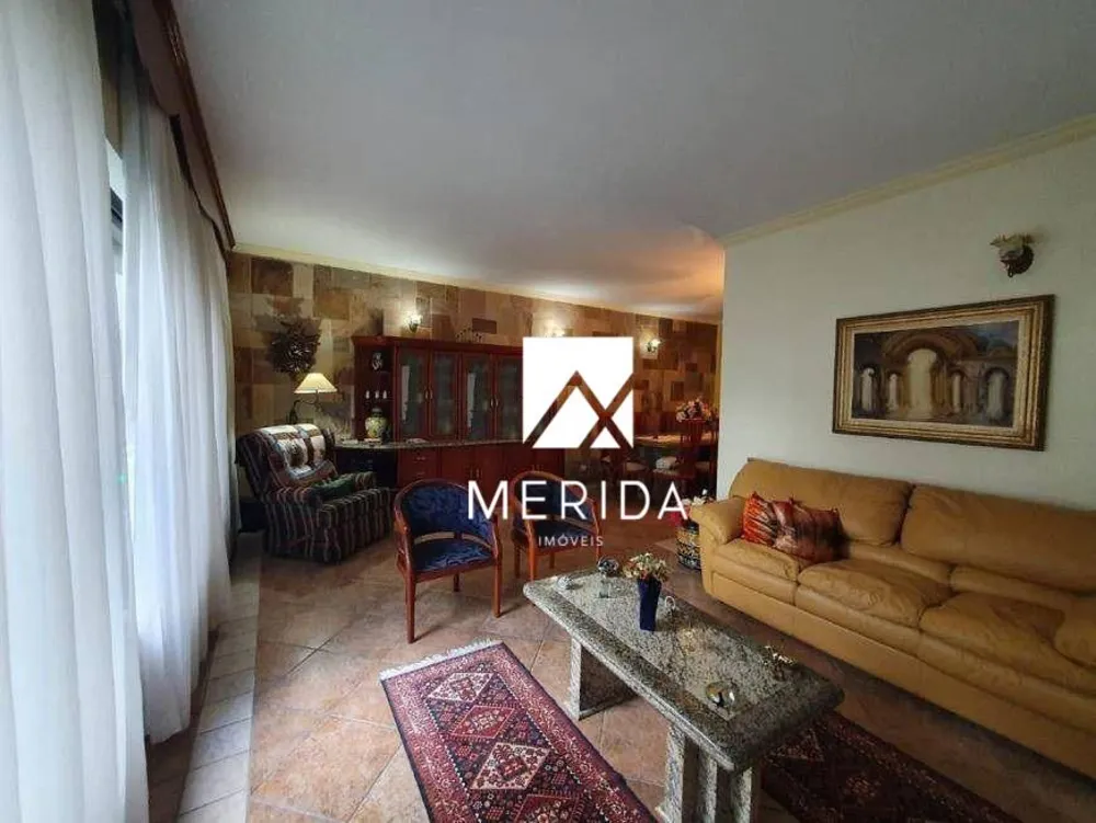Casa, 4 quartos, 209 m² - Foto 2