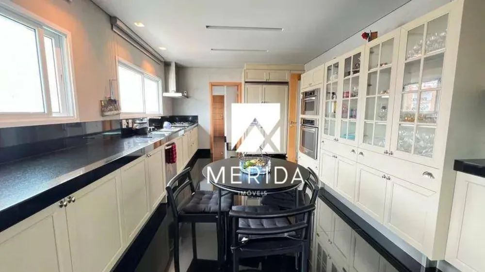 Apartamento, 3 quartos, 248 m² - Foto 4