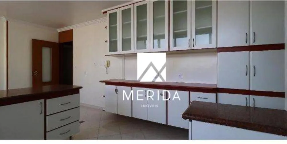Apartamento, 3 quartos, 205 m² - Foto 1