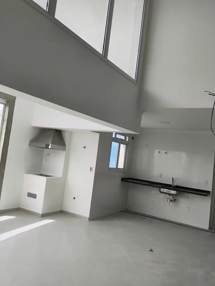 Cobertura, 3 quartos, 256 m² - Foto 2