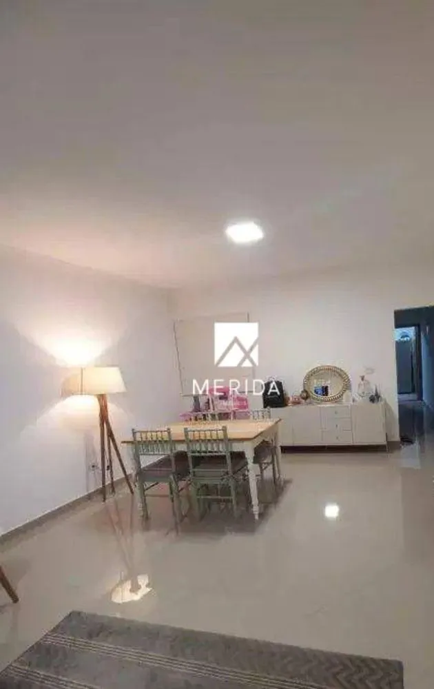 Sobrado, 3 quartos, 223 m² - Foto 2
