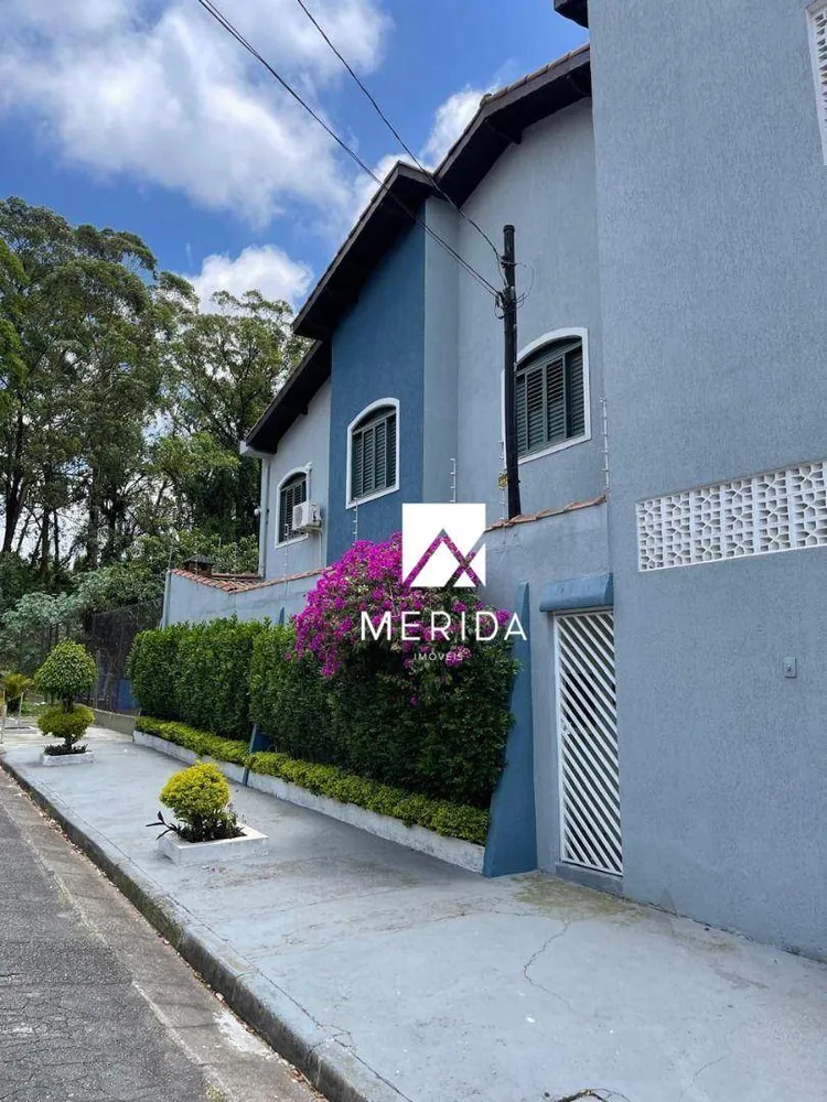Sobrado, 4 quartos, 215 m² - Foto 1