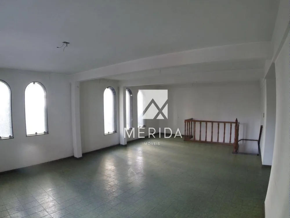 Sobrado, 9 quartos, 434 m² - Foto 2