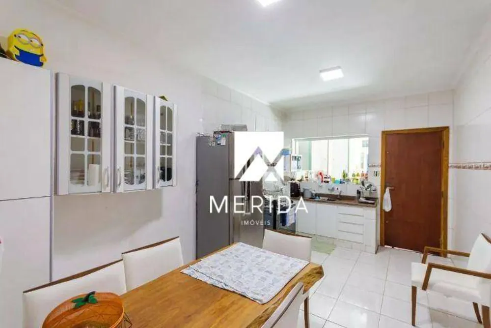 Casa, 3 quartos, 240 m² - Foto 2