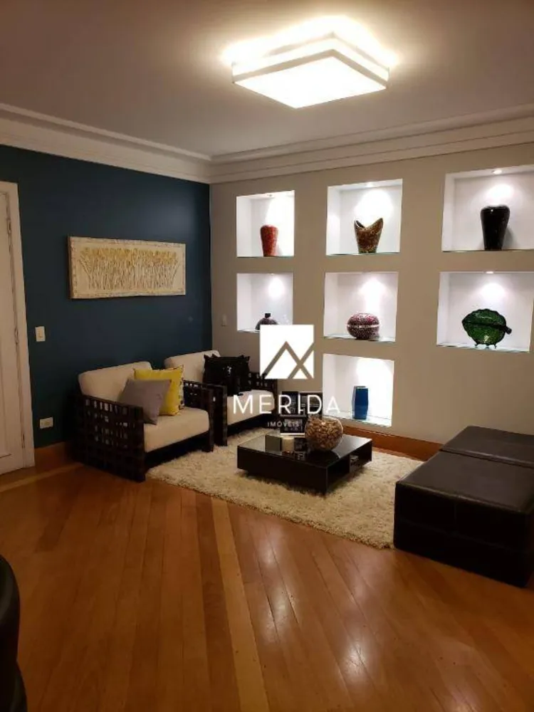 Apartamento, 3 quartos, 207 m² - Foto 1