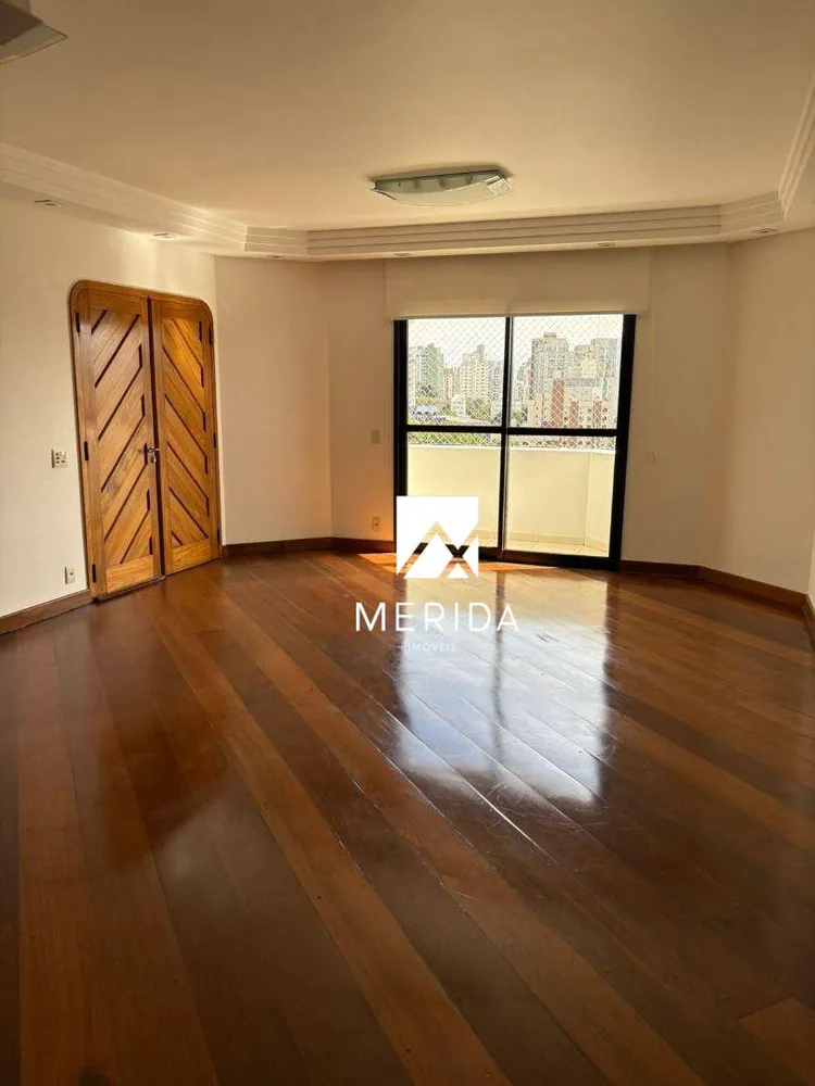 Apartamento, 3 quartos, 200 m² - Foto 1