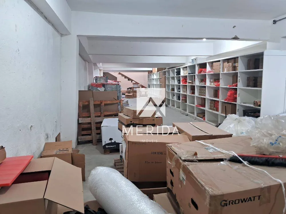 Depósito-Galpão, 1350 m² - Foto 1