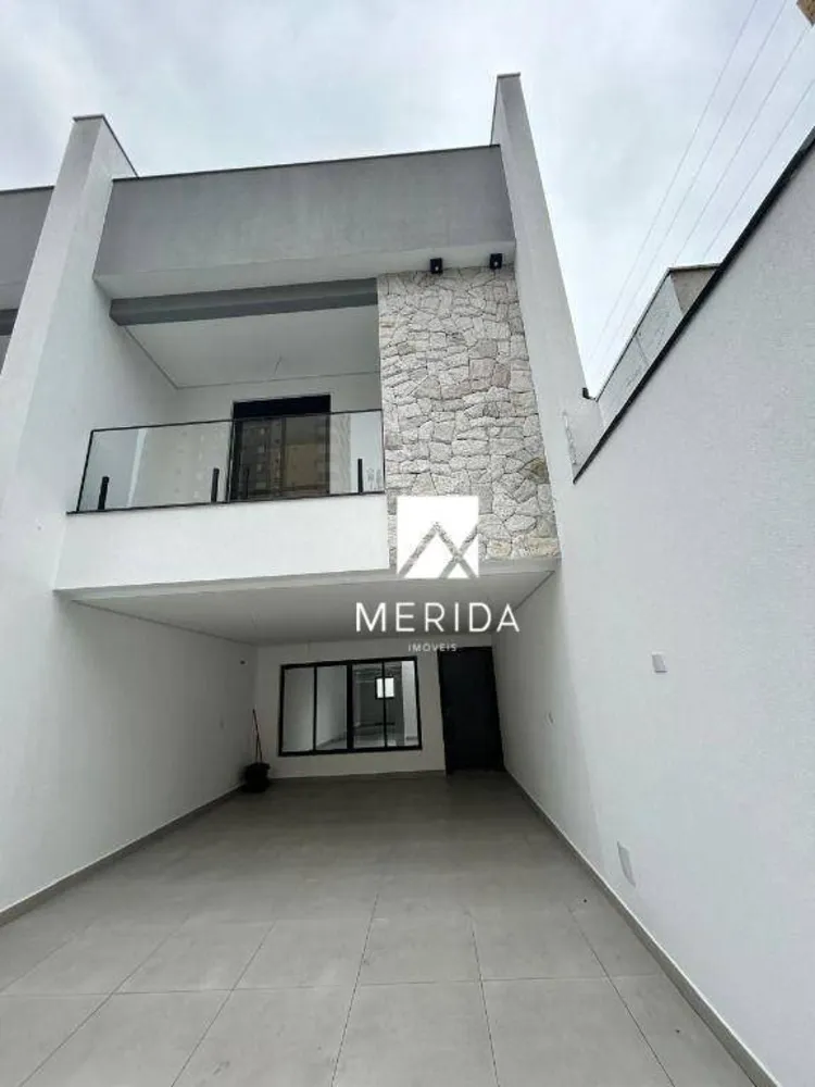 Sobrado, 3 quartos, 230 m² - Foto 1