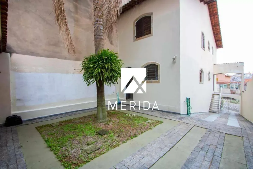 Sobrado, 3 quartos, 278 m² - Foto 1