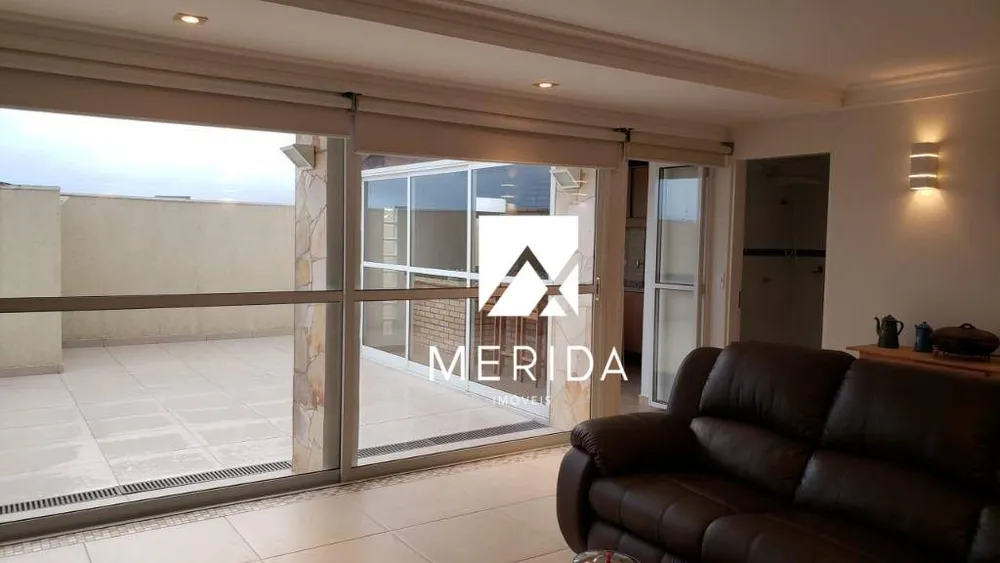 Cobertura, 3 quartos, 196 m² - Foto 2