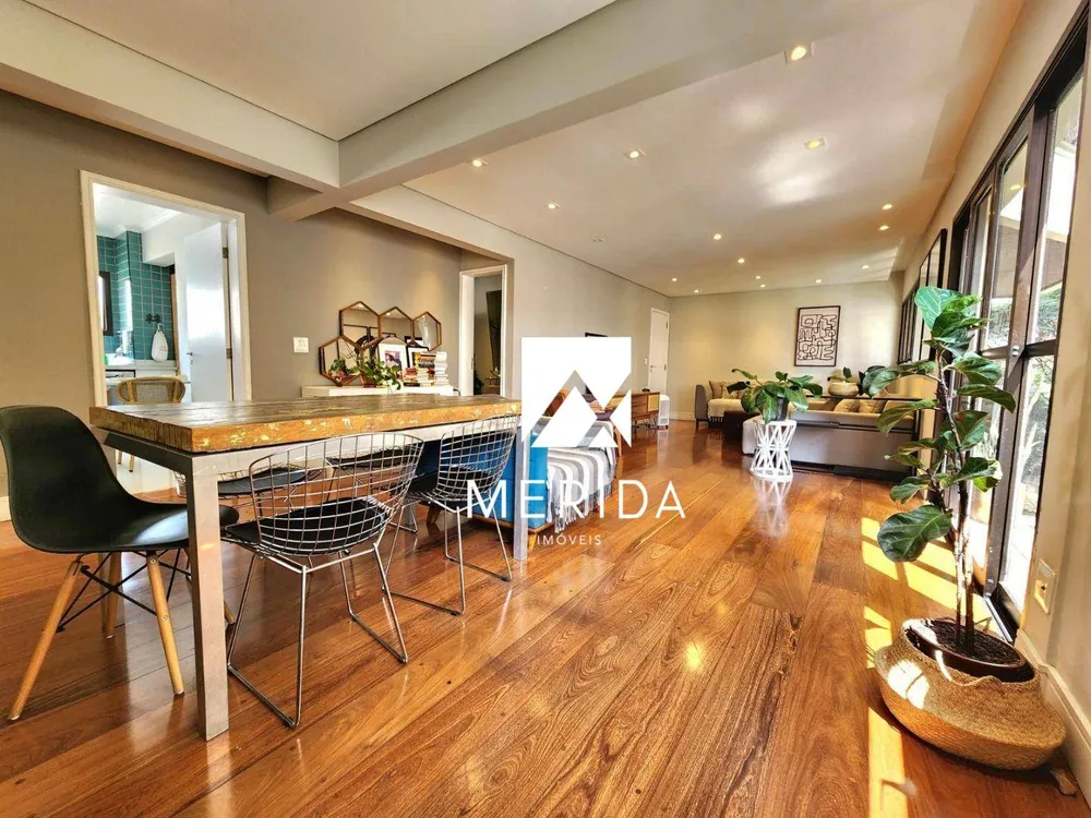 Apartamento, 3 quartos, 145 m² - Foto 1