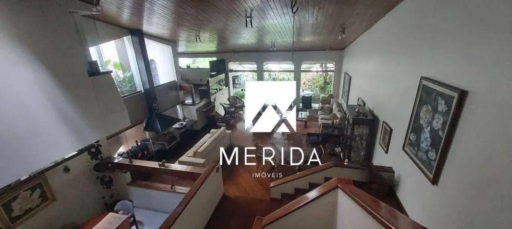 Sobrado, 3 quartos, 520 m² - Foto 1