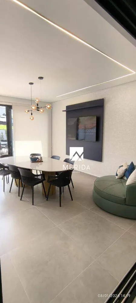 Casa, 3 quartos, 251 m² - Foto 2