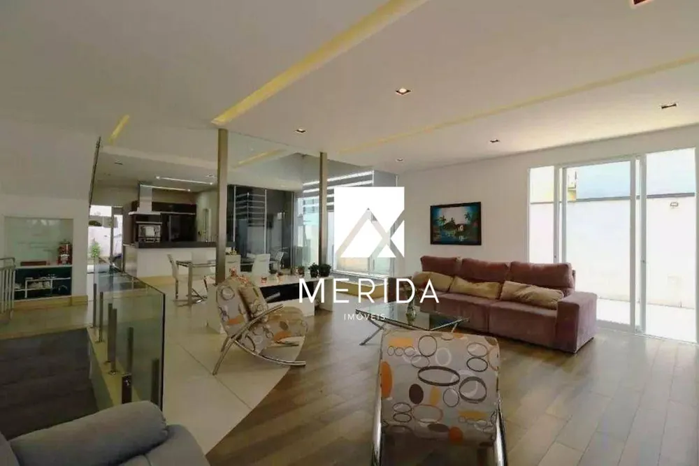 Sobrado, 4 quartos, 357 m² - Foto 1