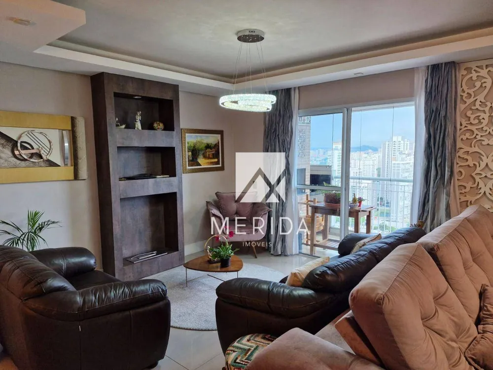 Apartamento, 3 quartos, 130 m² - Foto 1