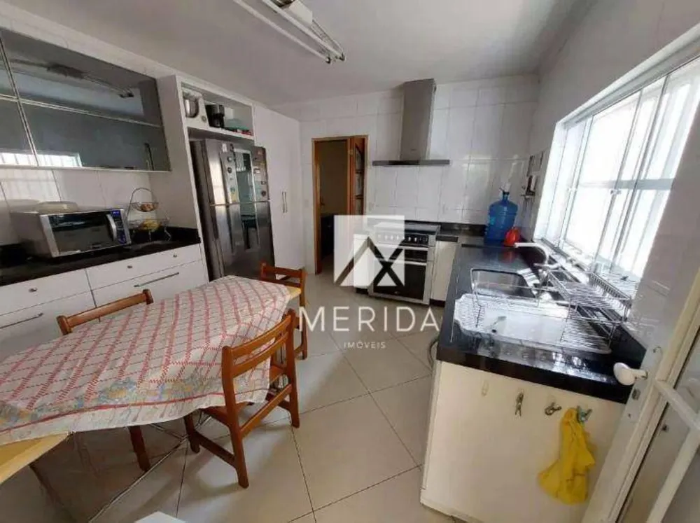Sobrado, 3 quartos, 266 m² - Foto 4