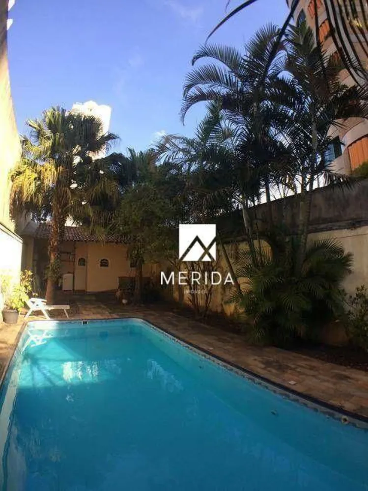 Sobrado, 3 quartos, 310 m² - Foto 1