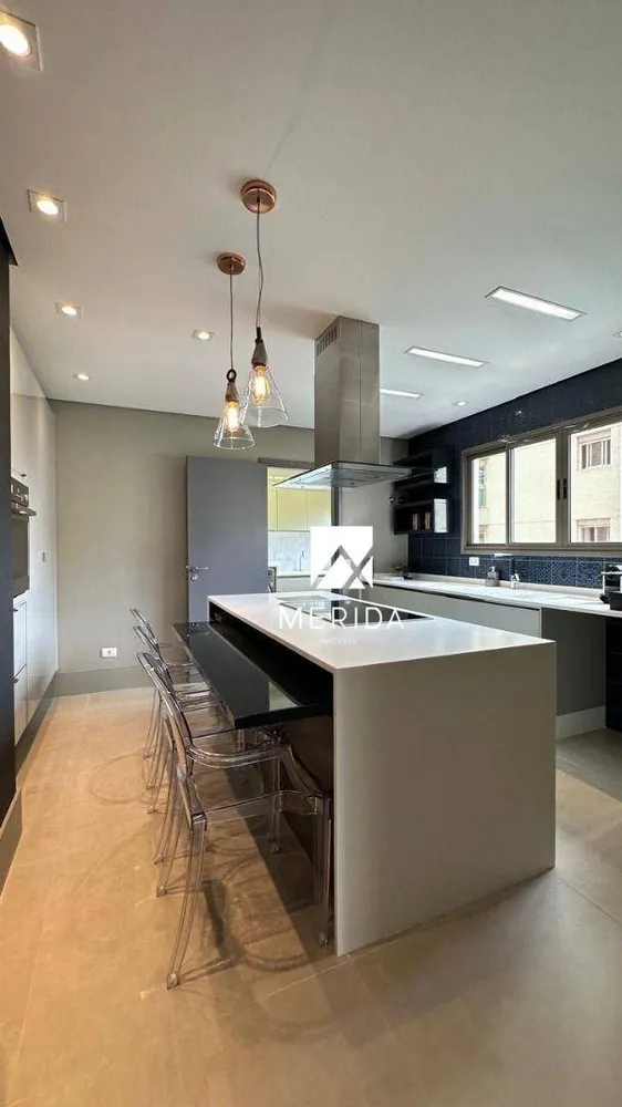 Apartamento, 3 quartos, 160 m² - Foto 1