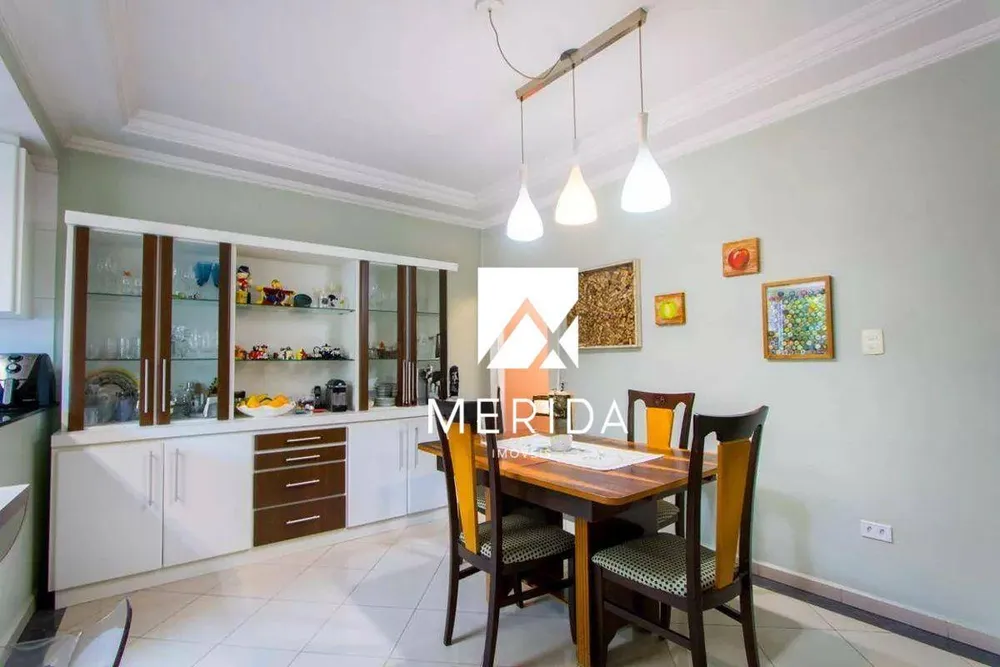 Sobrado, 3 quartos, 181 m² - Foto 2