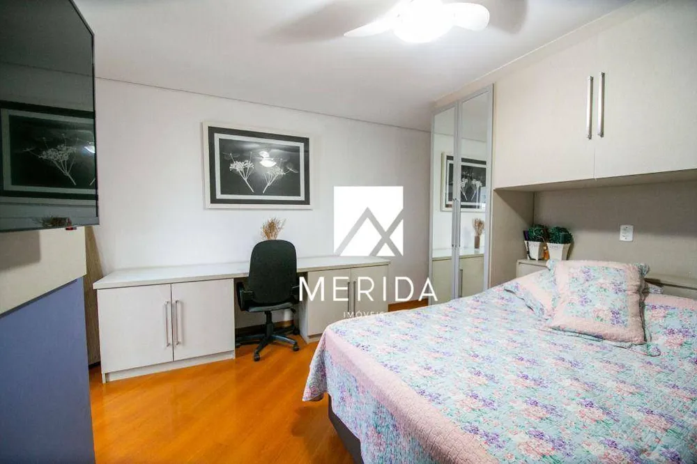Sobrado, 3 quartos, 216 m² - Foto 1