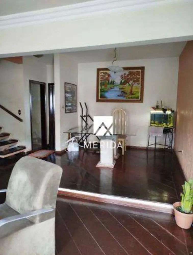 Sobrado, 3 quartos, 330 m² - Foto 2