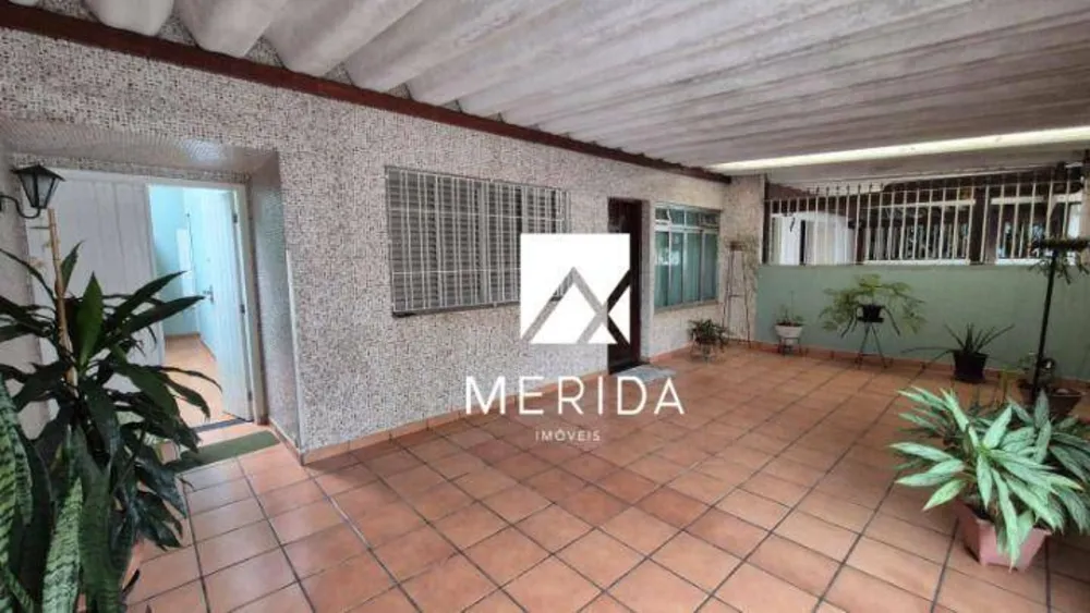 Casa, 3 quartos, 200 m² - Foto 1