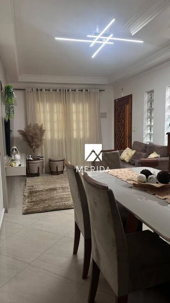 Sobrado, 3 quartos, 190 m² - Foto 1