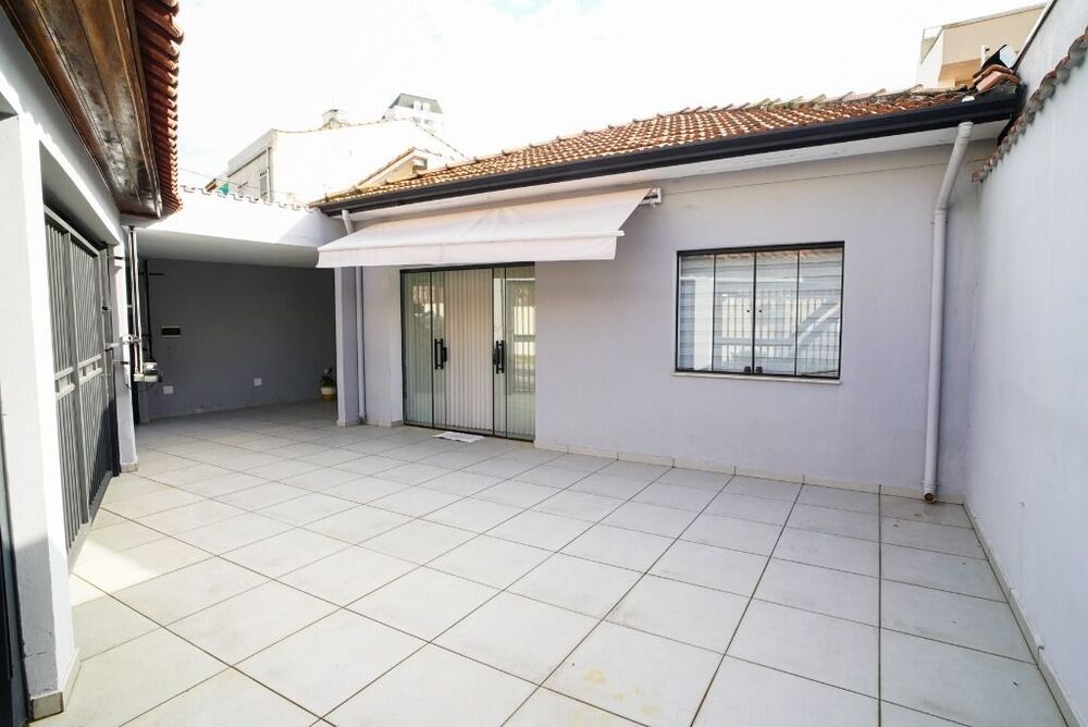 Casa à venda com 3 quartos, 225m² - Foto 16