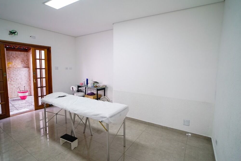 Casa à venda com 3 quartos, 225m² - Foto 7