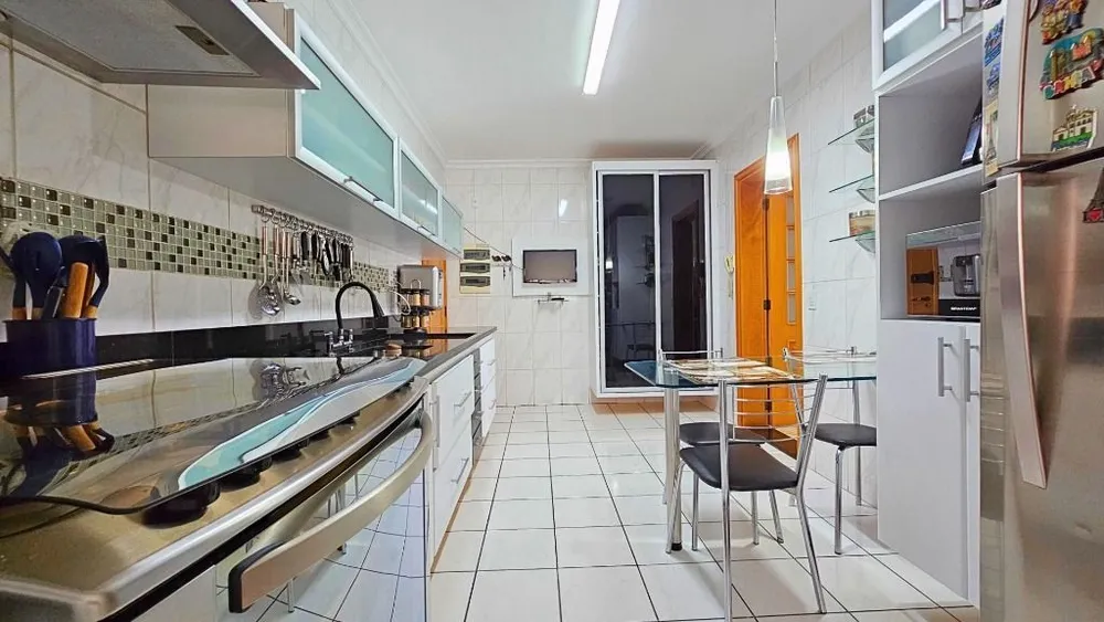 Apartamento, 3 quartos, 130 m² - Foto 4