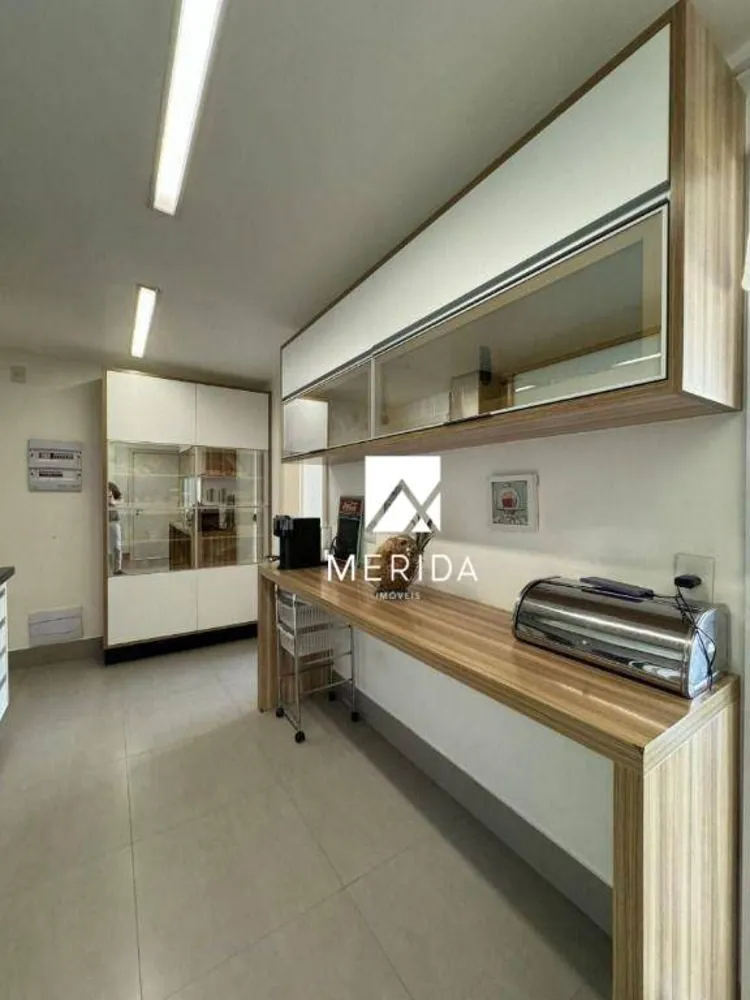 Apartamento, 3 quartos, 177 m² - Foto 1