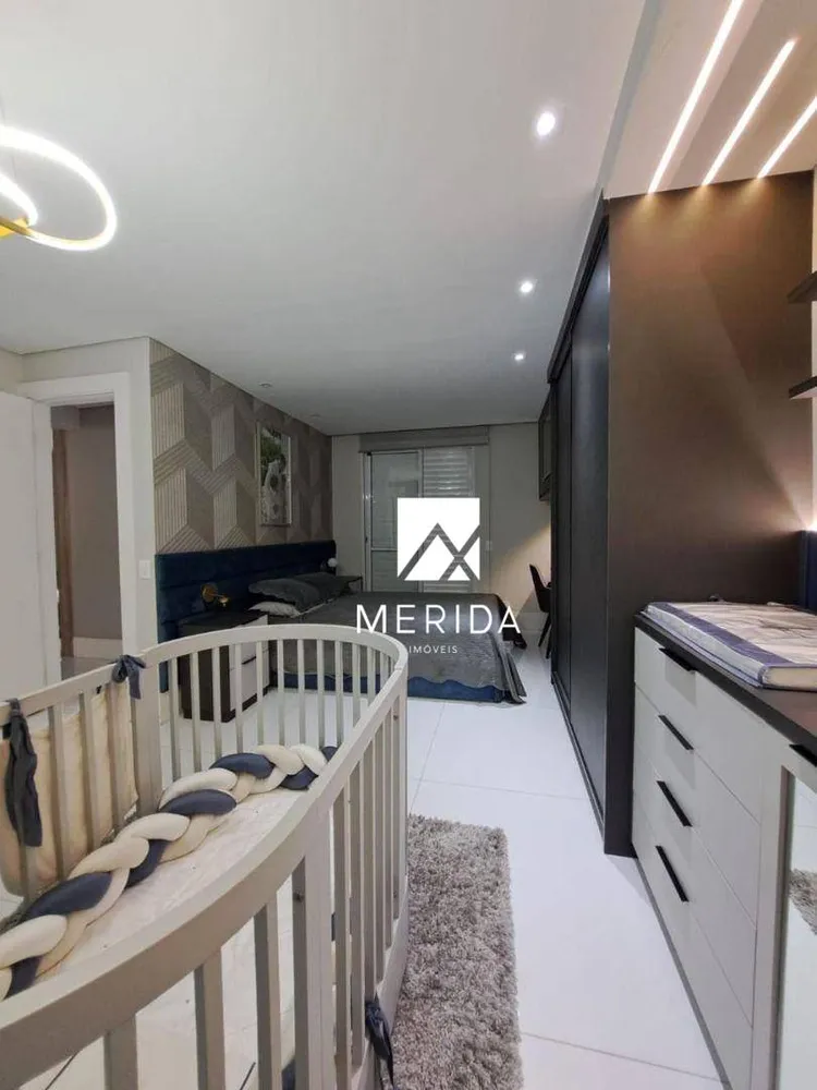 Cobertura, 3 quartos, 227 m² - Foto 3