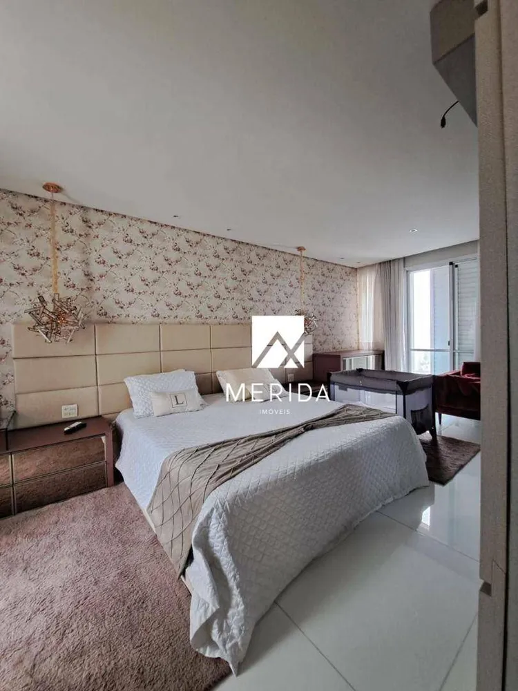 Cobertura, 3 quartos, 227 m² - Foto 11