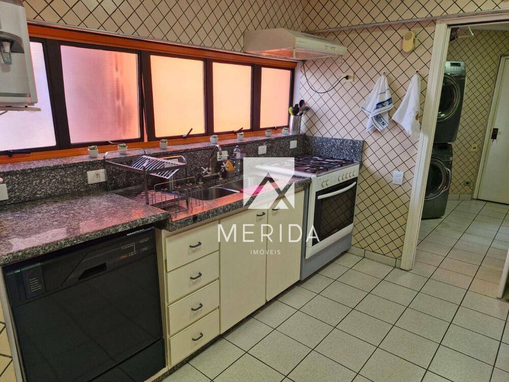 Apartamento à venda com 3 quartos, 175m² - Foto 8