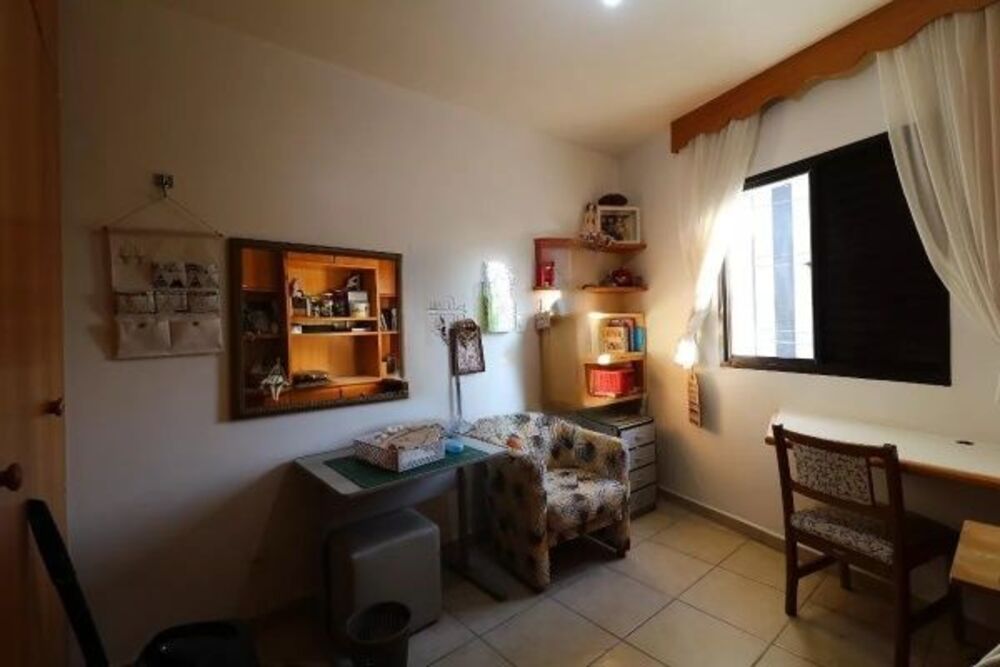 Apartamento à venda com 3 quartos, 107m² - Foto 5