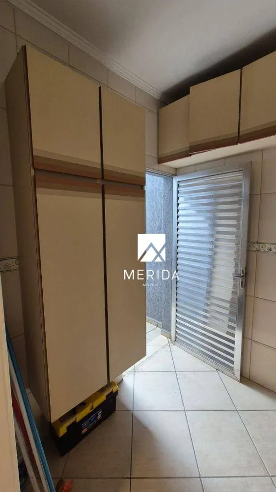 Sobrado, 3 quartos, 176 m² - Foto 2