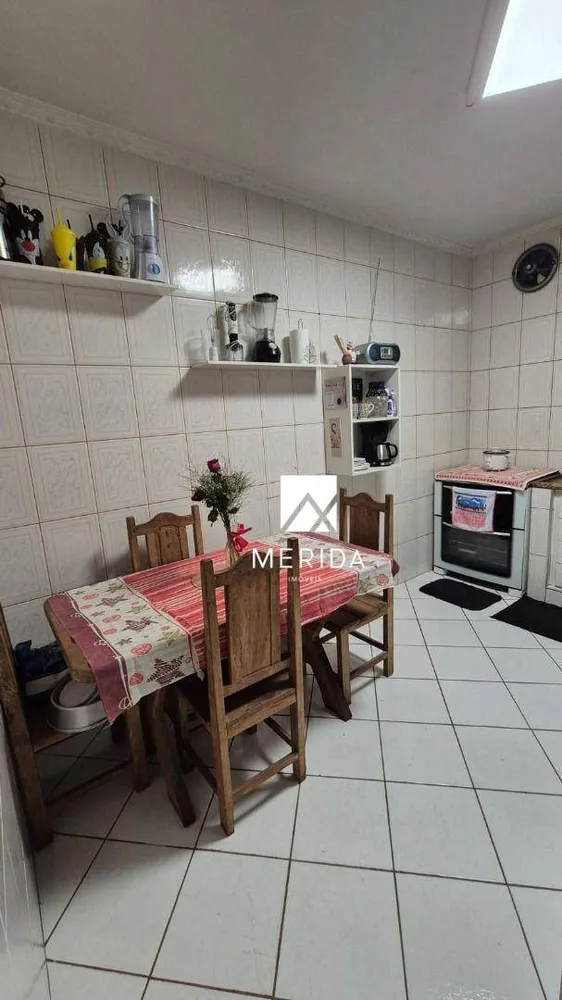 Sobrado, 4 quartos, 228 m² - Foto 2