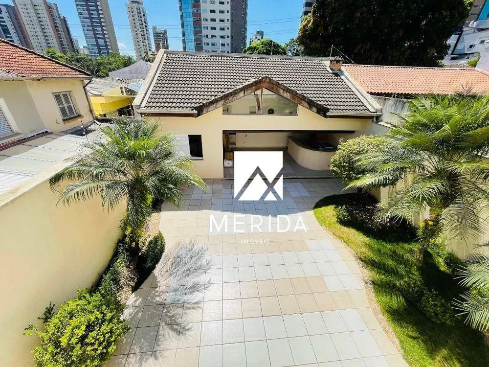 Sobrado, 3 quartos, 360 m² - Foto 1