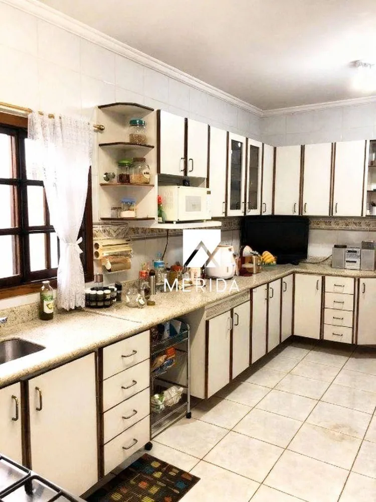 Sobrado, 3 quartos, 394 m² - Foto 5