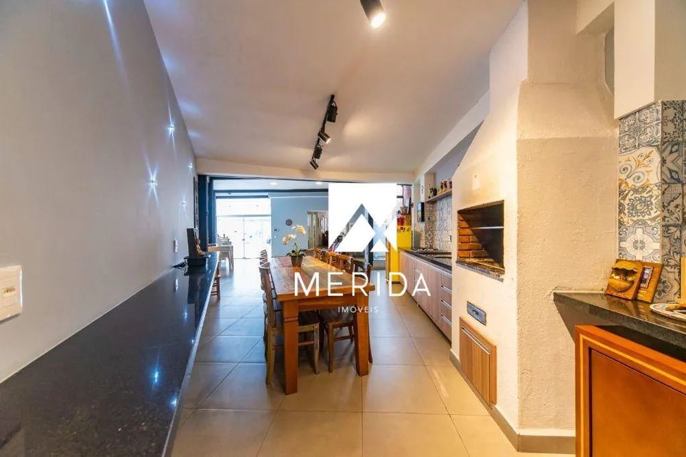 Sobrado, 4 quartos, 400 m² - Foto 1