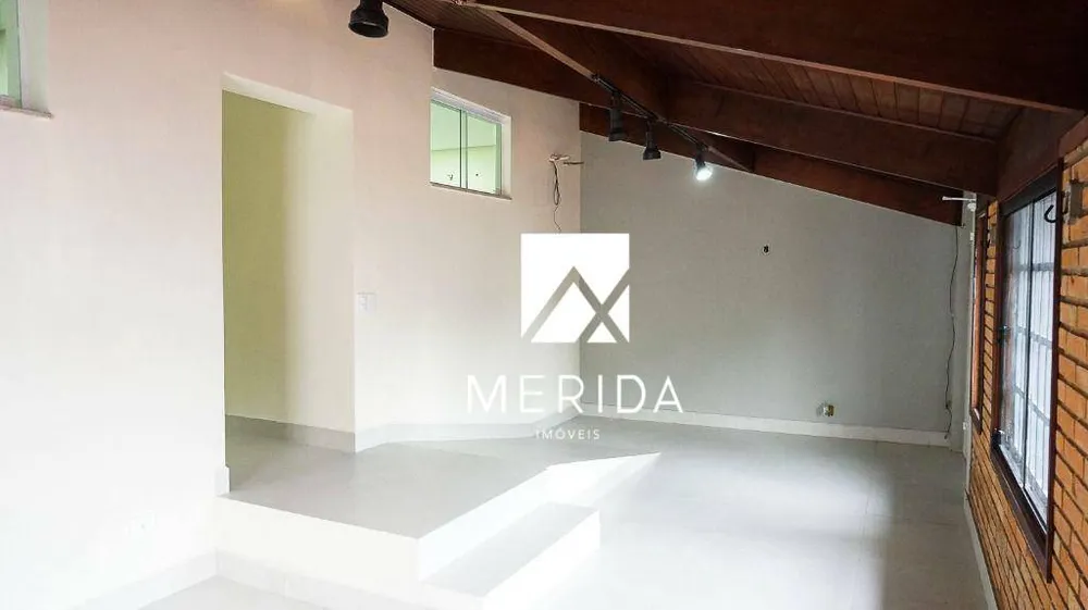 Sobrado, 8 quartos, 240 m² - Foto 4