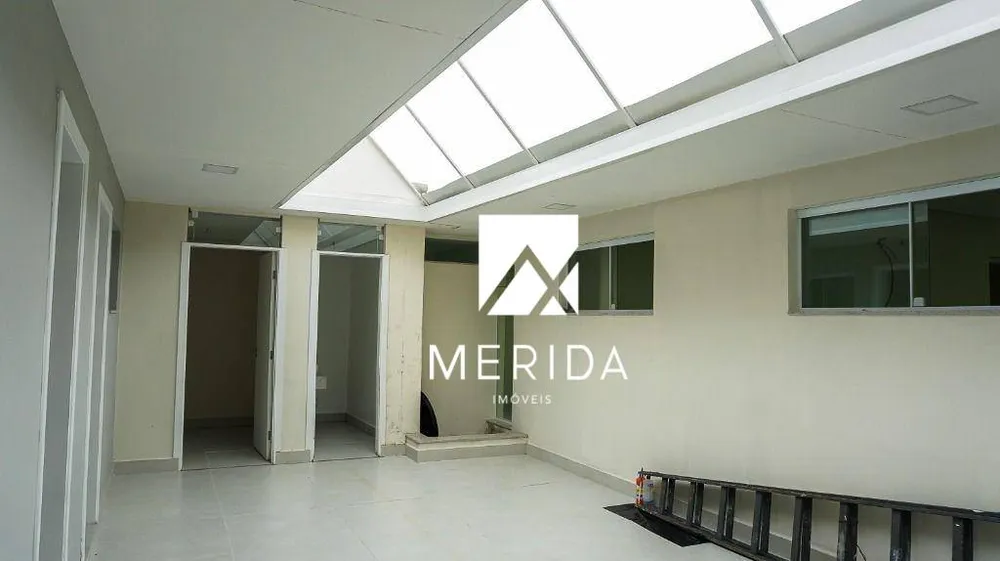 Sobrado, 8 quartos, 240 m² - Foto 3